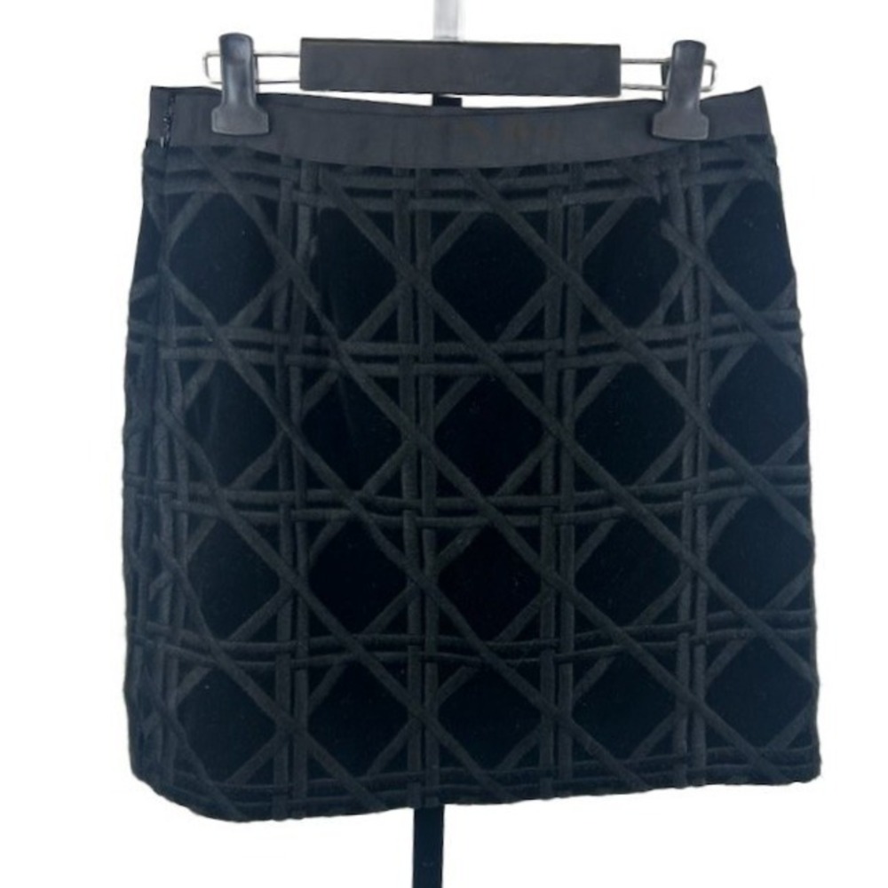 Vineyard Vines Skirt Women's Size 10 Black Lattice‎ Velvet Mini Holiday Party